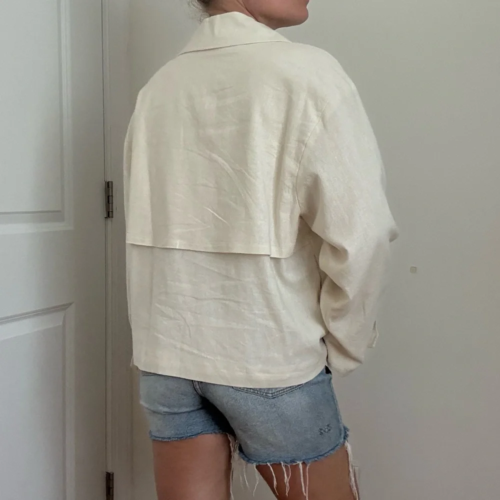 Women's Cream Double-Breasted Lightweight Jacket - Picture 7 of 12